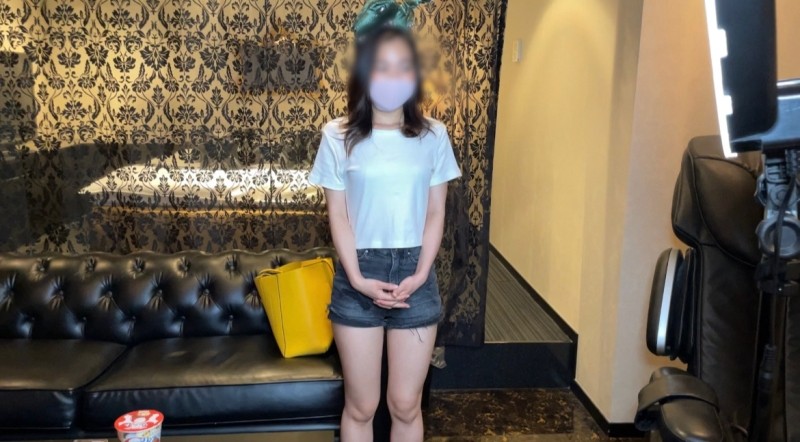 FC2-PPV-3074493 – First shoot!  – After returning from a trip with my favorite boyfriend with two experienced people, a stranger uncle and a super cute daughter secretly fuck!  – Live S⚫︎X during a live phone call with my favorite boyfriend who came home