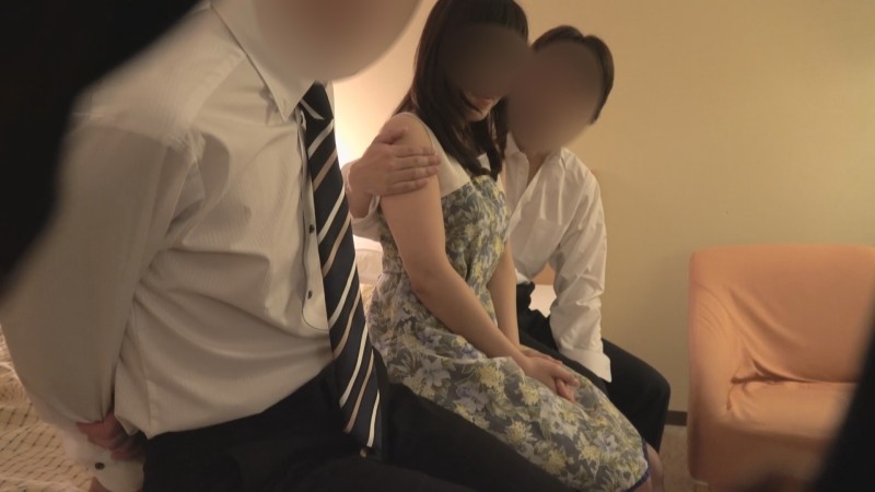 FC2-PPV-994318 – [Personal photography] Rinko 38 years old, cuckold 3P edition A neat and amiable wife inserts a stranger's stick in front of her husband and goes between confusion and pleasure