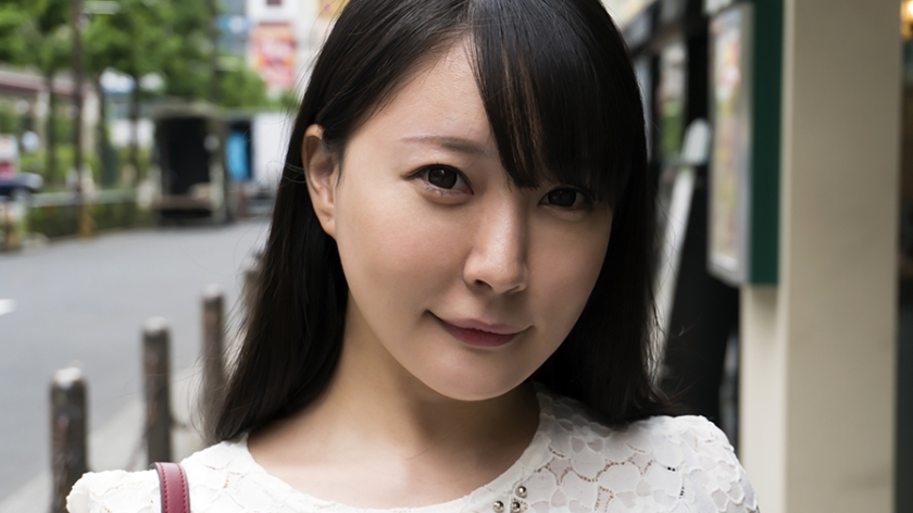 ETQT-053 Celebrity, natural, full-time housewife, wife without playren has huge breasts in shaved pussy for some reason! In addition, night after night drinking alone! Such a slutty married woman is punished with a vaginal cum shot