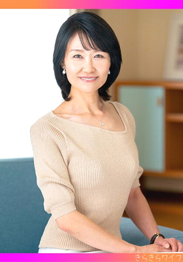 TYVM-252 Accepting other sticks and giving vaginal cum shot! And the flatulence doesn't stop